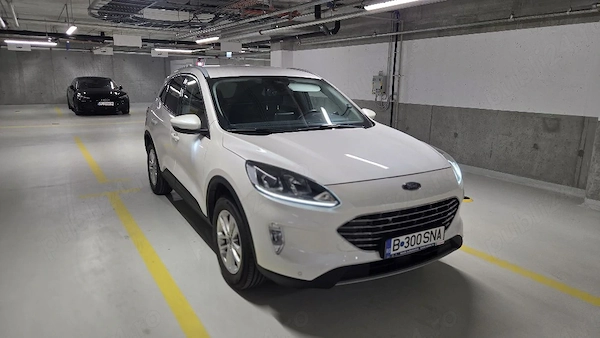 FORD Kuga 2022 — imagine 2