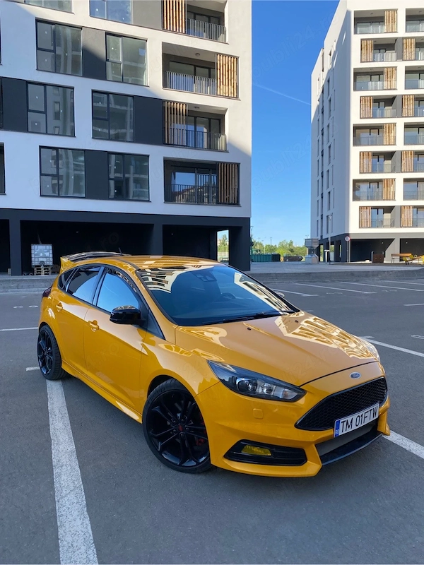FORD Focus 2015 — imagine 28