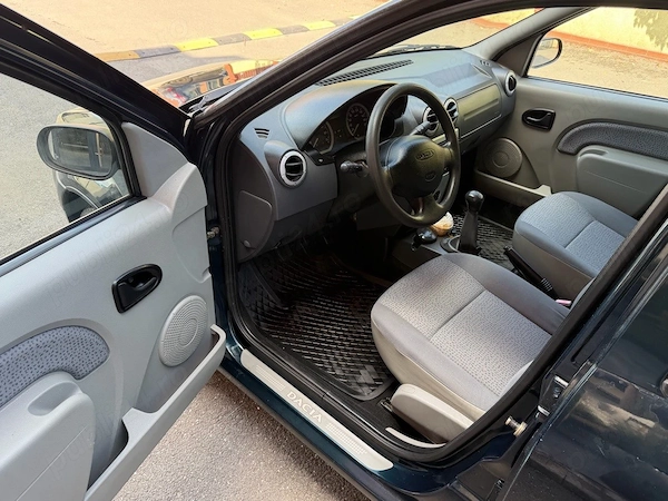 DACIA Logan 2006 — imagine 8