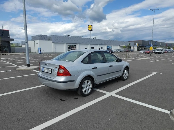 FORD Focus 2006 — imagine 5