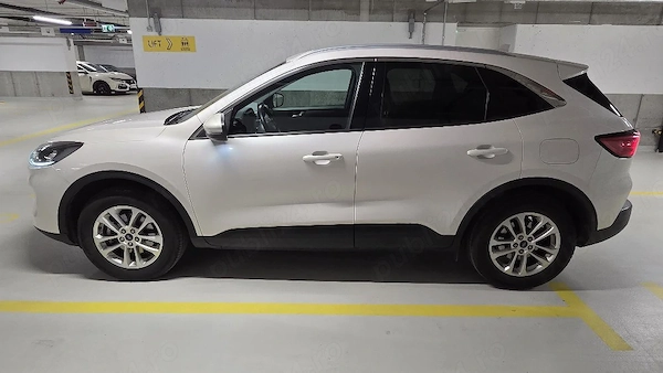 FORD Kuga 2022 — imagine 5