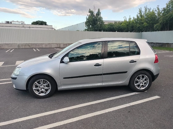 VOLKSWAGEN Golf 2006