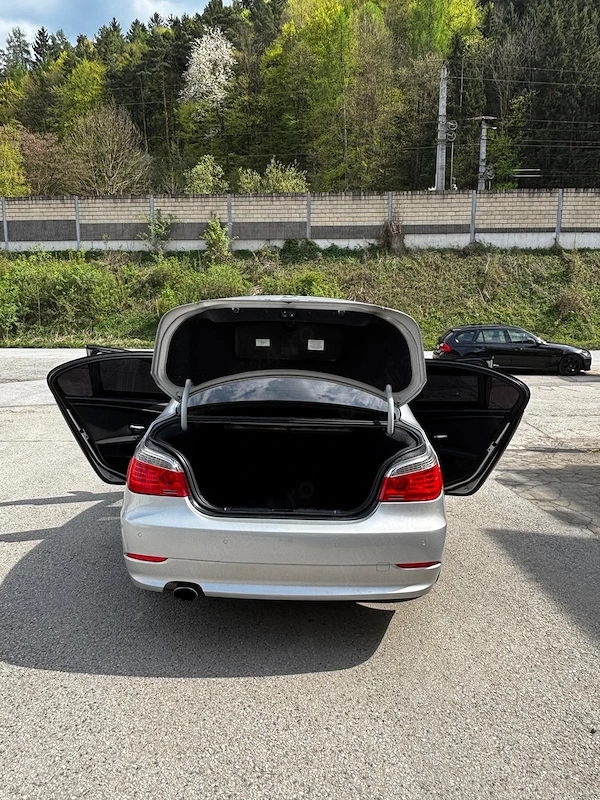 BMW 5 Series 2009 — imagine 8