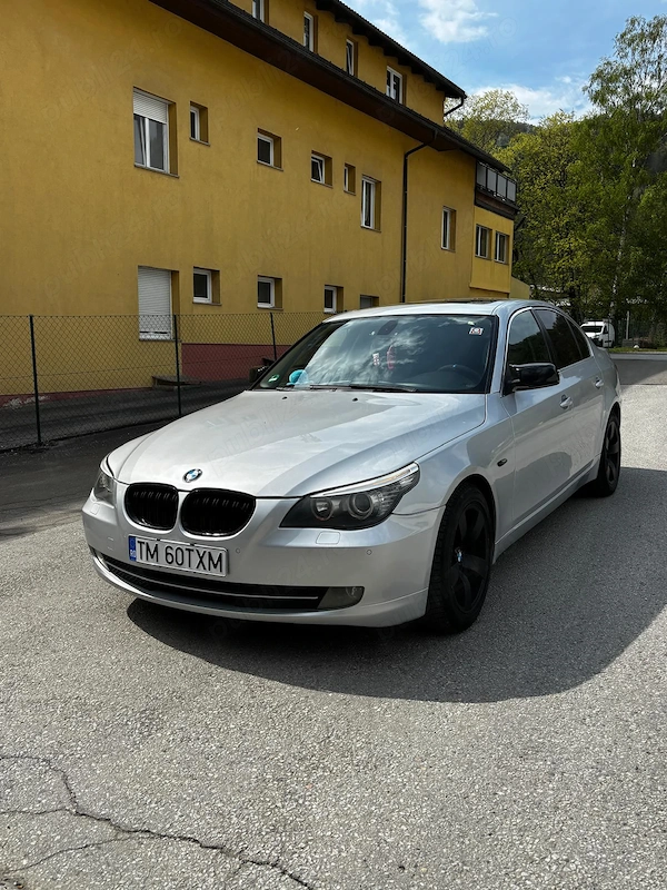 BMW 5 Series 2009 — imagine 10