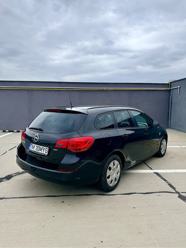 OPEL Astra 2013 — imagine 4