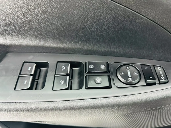 HYUNDAI Tucson 2020 — imagine 12