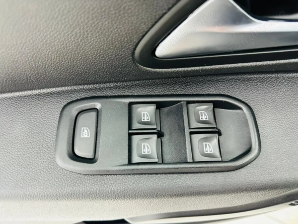DACIA Duster 2020 — imagine 11