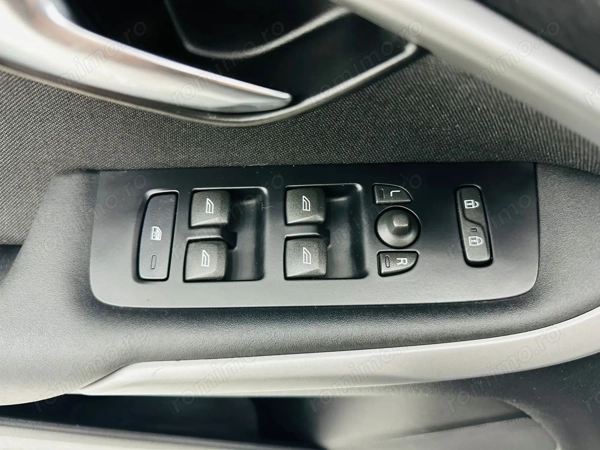 VOLVO V40 2014 — imagine 11