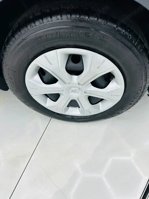 RENAULT Megane 2010 — imagine 9