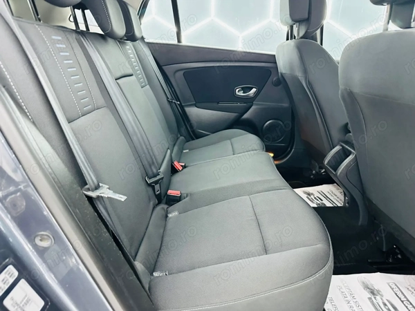 RENAULT Megane 2010 — imagine 7