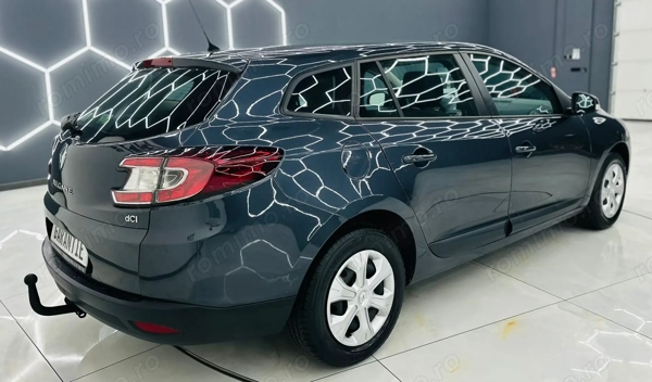 RENAULT Megane 2010 — imagine 3