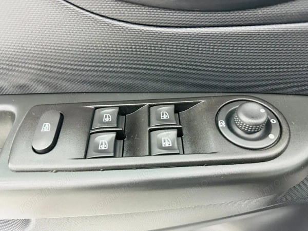 RENAULT Captur 2015 — imagine 12