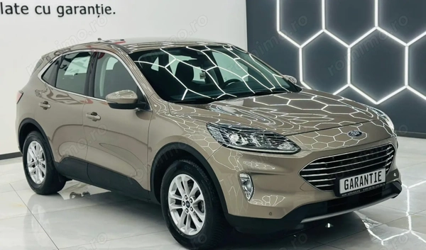 FORD Kuga 2020 — imagine 2