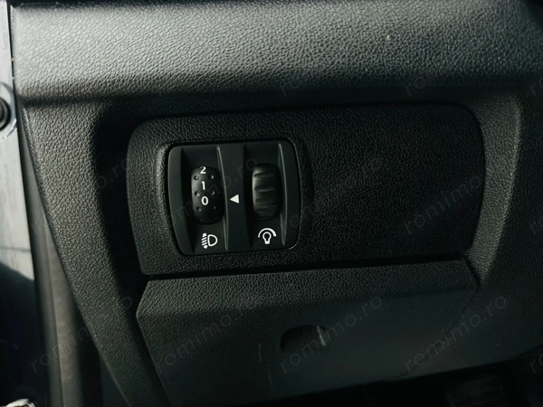 RENAULT Megane 2010 — imagine 12