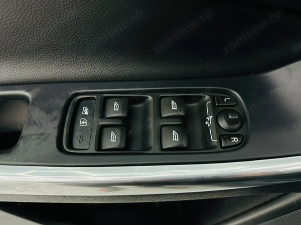 VOLVO XC60 2015 — imagine 11