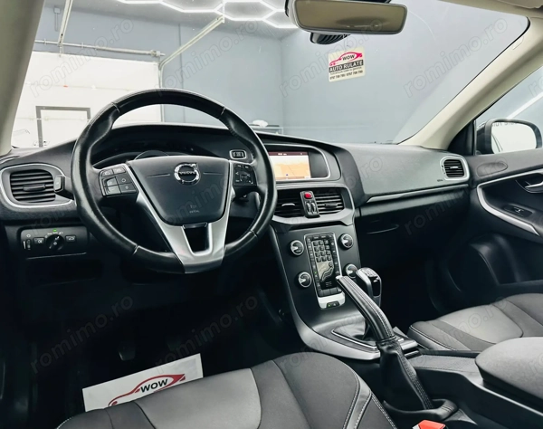 VOLVO V40 2019 — imagine 20