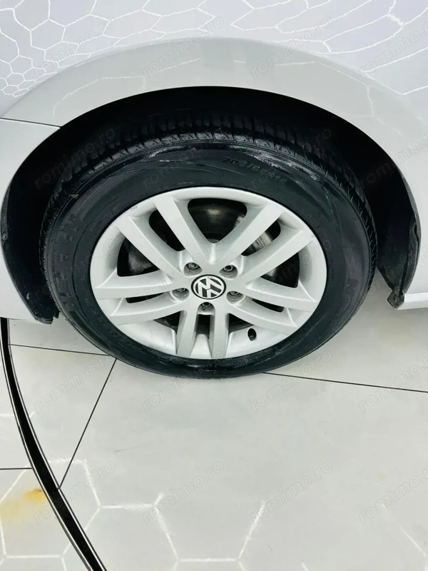 VOLKSWAGEN Golf 2014 — imagine 9