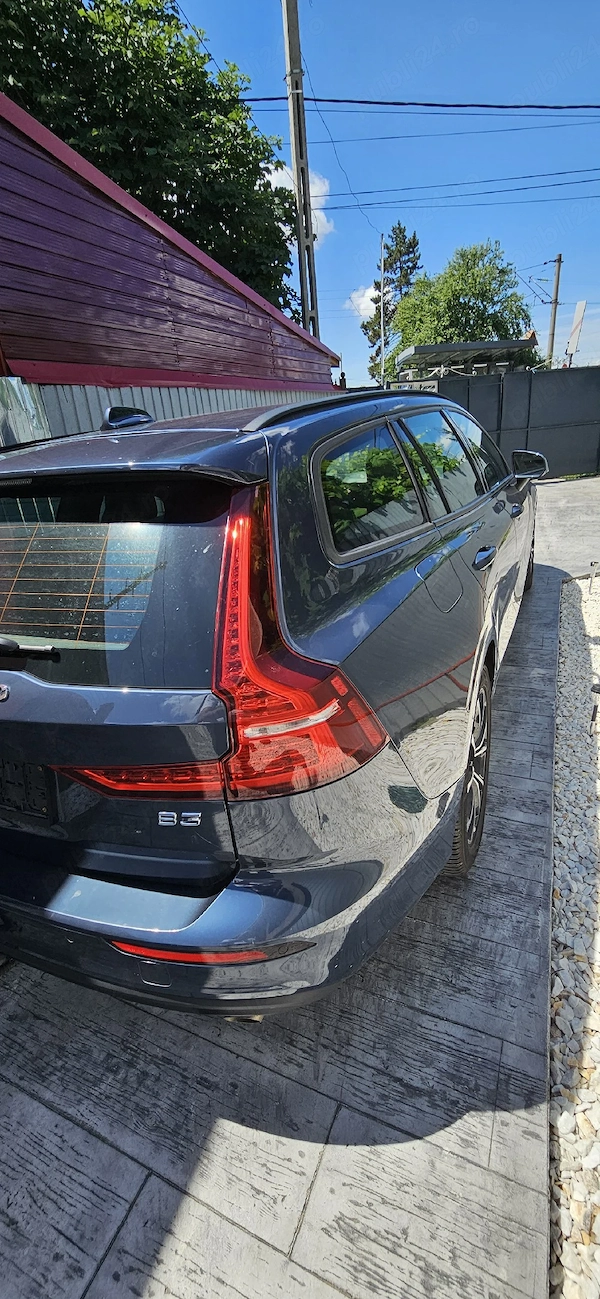 VOLVO V60 2022 — imagine 3