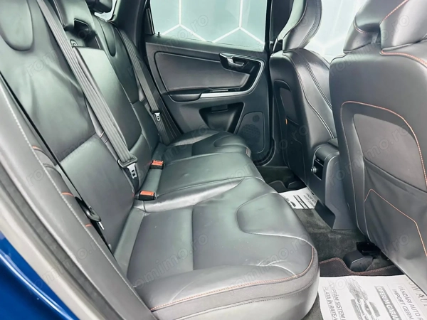 VOLVO XC60 2015 — imagine 7