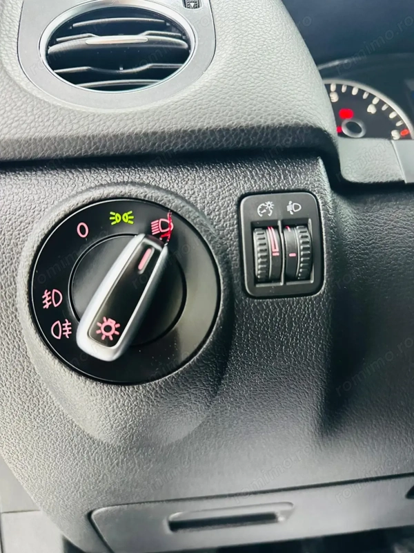 VOLKSWAGEN Tiguan 2012 — imagine 12