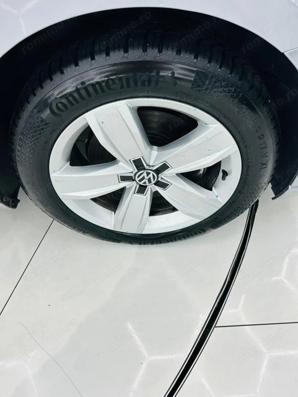 VOLKSWAGEN Passat 2020 — imagine 9