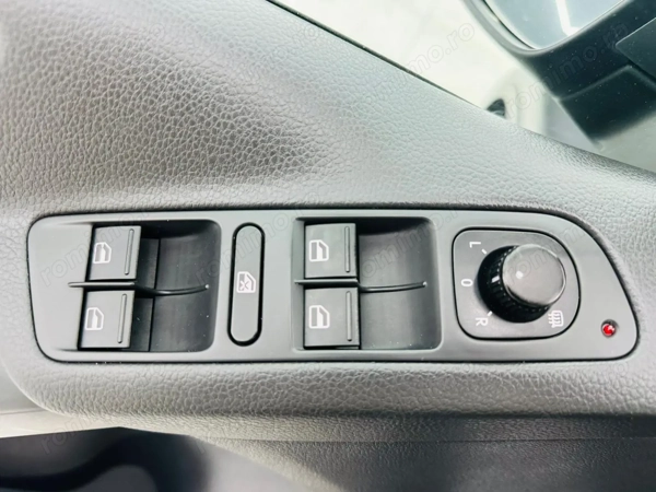 VOLKSWAGEN Tiguan 2012 — imagine 11