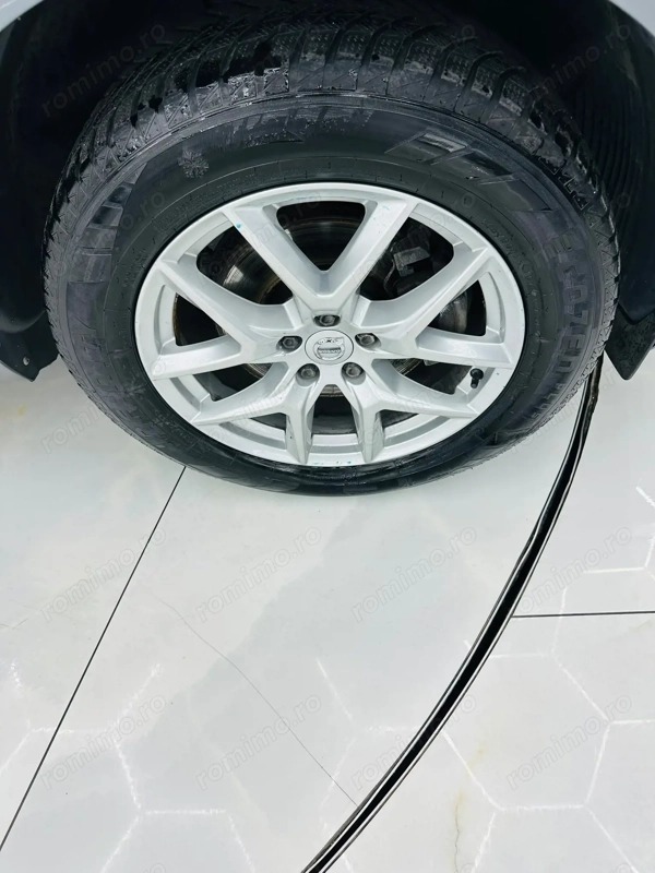 VOLVO XC60 2020 — imagine 9