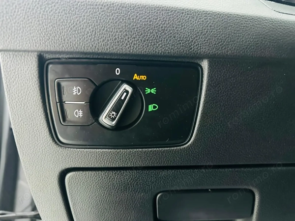 VOLKSWAGEN Passat 2020 — imagine 12