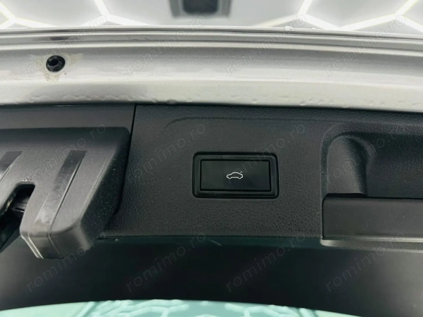 VOLKSWAGEN Passat 2020 — imagine 18