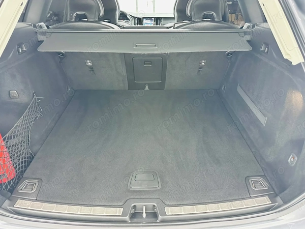 VOLVO XC60 2020 — imagine 17
