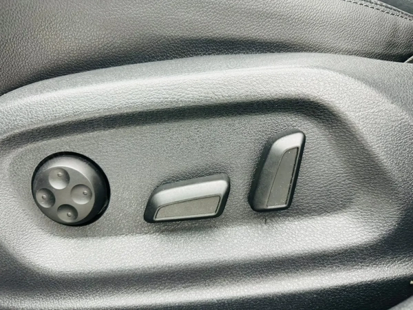 VOLKSWAGEN Tiguan 2013 — imagine 14