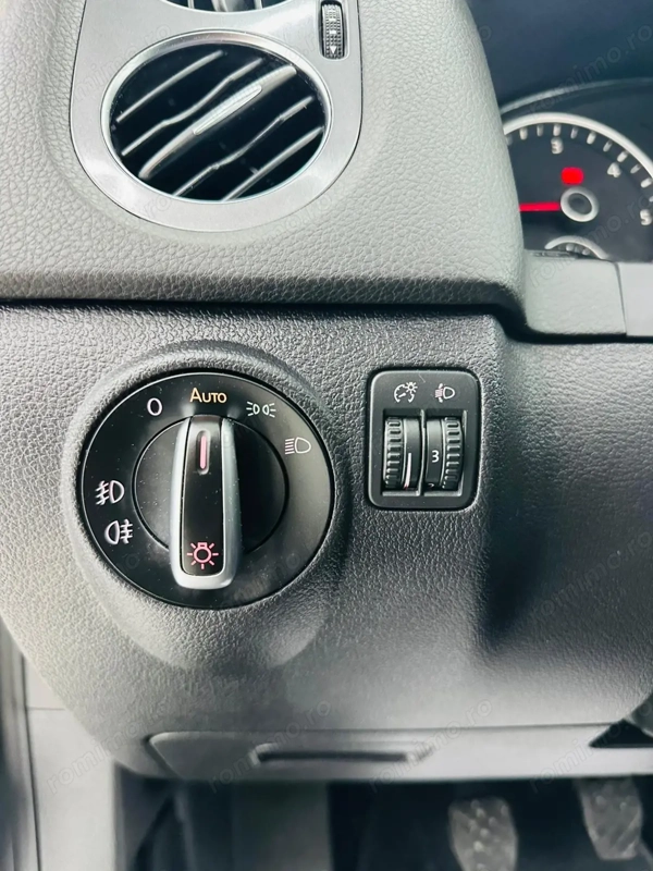 VOLKSWAGEN Tiguan 2013 — imagine 12