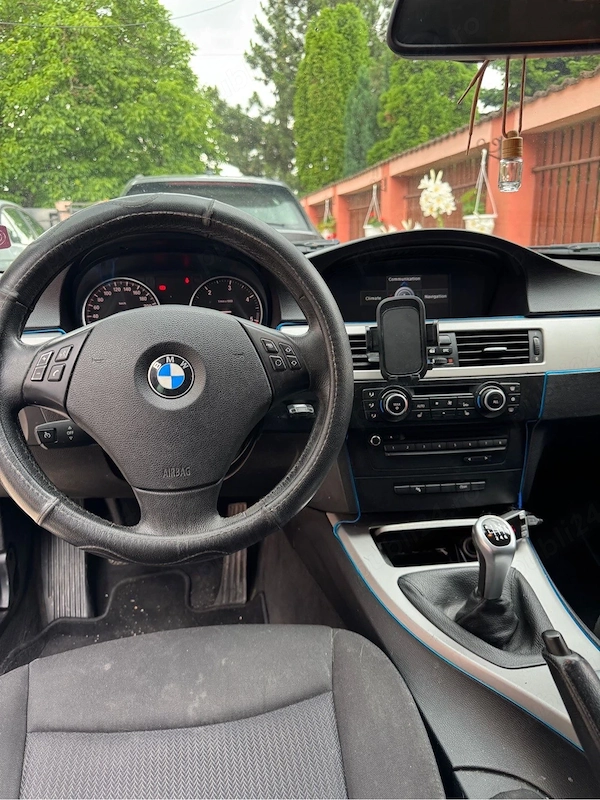 BMW 3 Series 2019 — imagine 8
