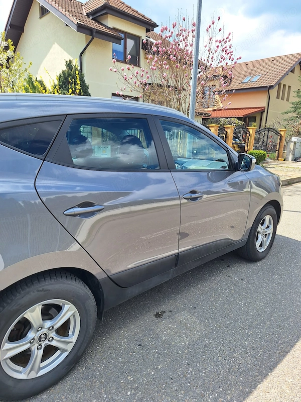 HYUNDAI ix35 2014 — imagine 4