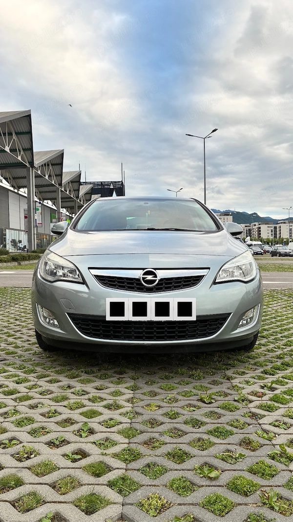 OPEL Astra 2011 — imagine 4