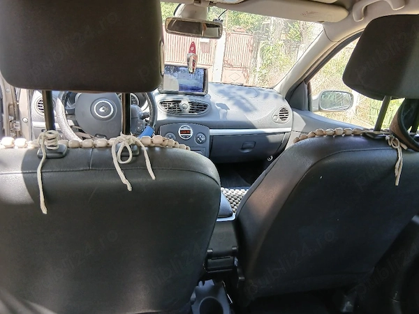 De vinzare Renault Clio 3 break an 2009