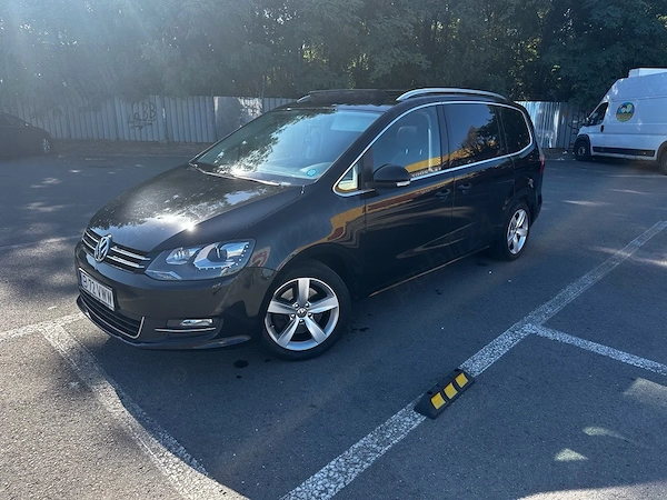 VOLKSWAGEN Sharan