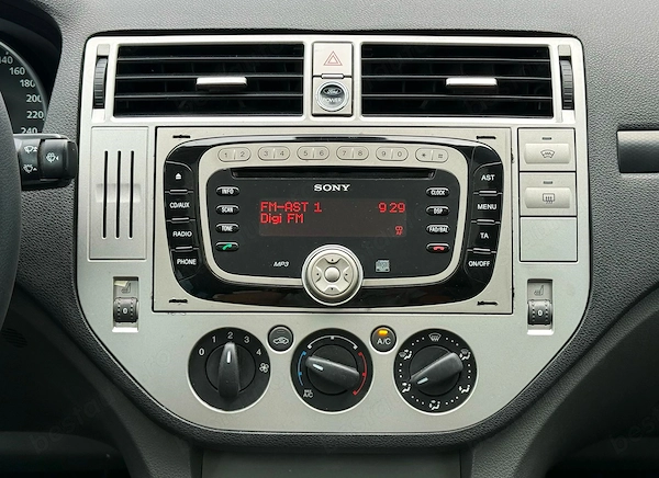 FORD Kuga 2010 — imagine 11
