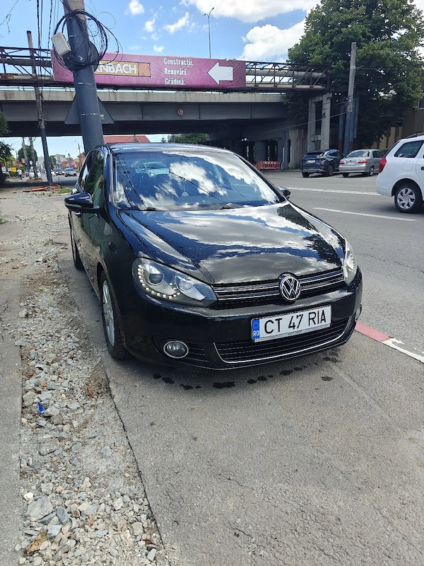 VOLKSWAGEN Golf 2012
