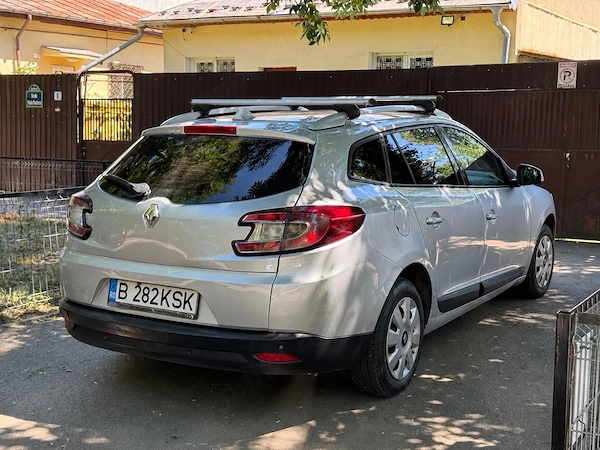 RENAULT Megane 2011 — imagine 3