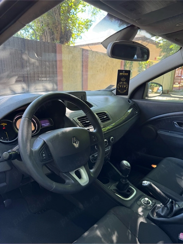 RENAULT Megane 2011 — imagine 4