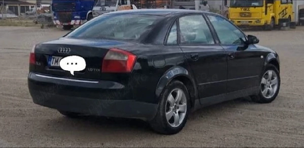AUDI A4 2004 — imagine 2