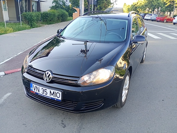 VOLKSWAGEN Golf 2012