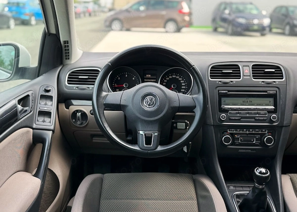 VOLKSWAGEN Golf 2010 — imagine 11