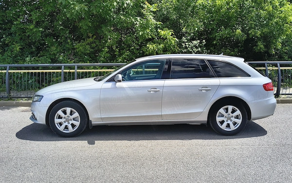 AUDI A4 2010 — imagine 9