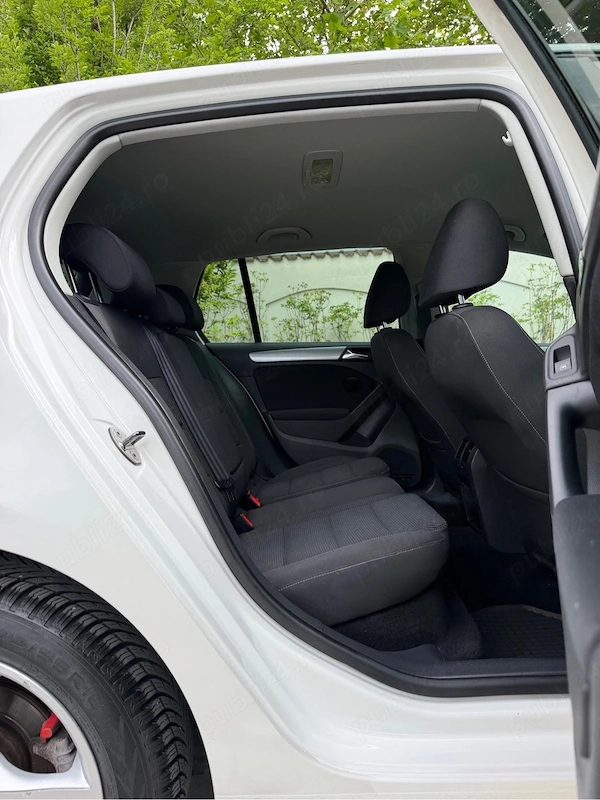 VOLKSWAGEN Golf 2011 — imagine 5