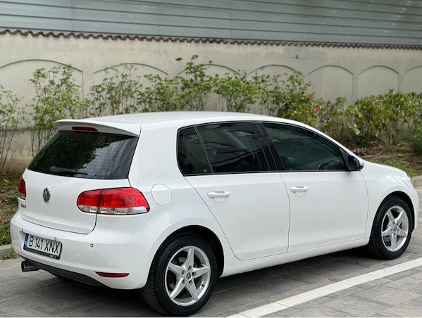 VOLKSWAGEN Golf 2011 — imagine 2