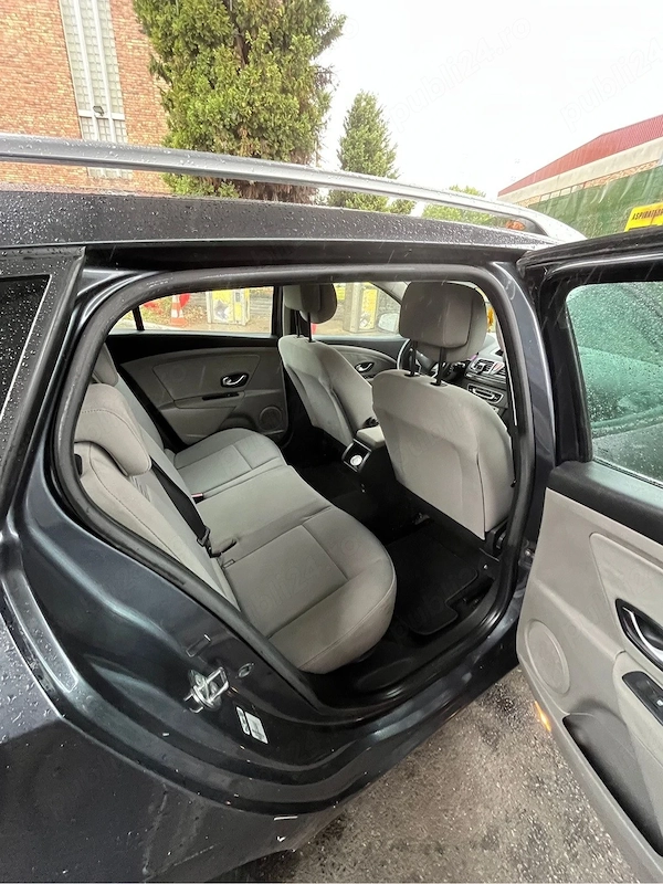 RENAULT Megane 2010 — imagine 3
