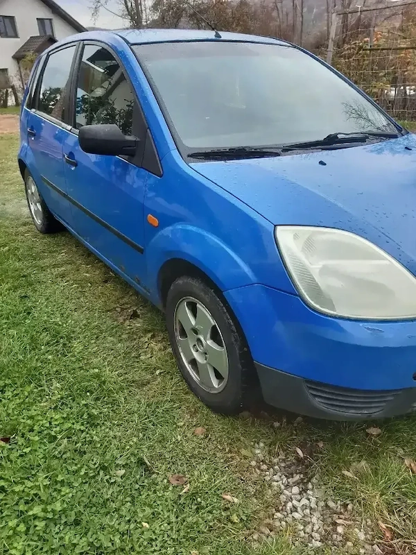 FORD Fiesta 2002