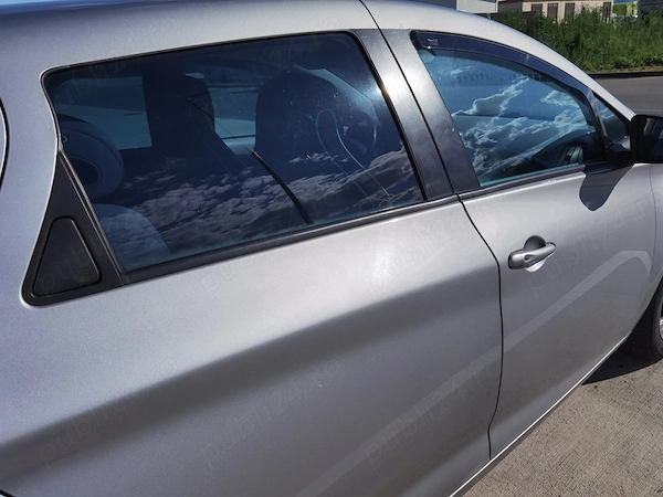 RENAULT Zoe 2013 — imagine 5